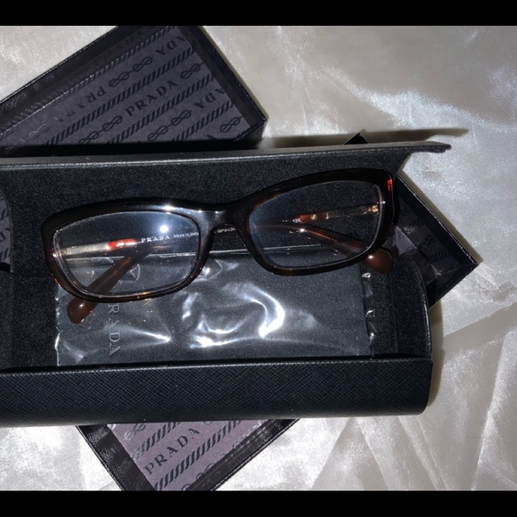 Prada eyeglasses - Picture 3 of 5